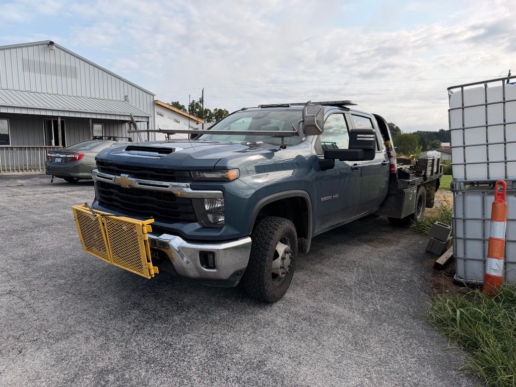 2025 Chevrolet Silverado 3500 Chassis Cab
