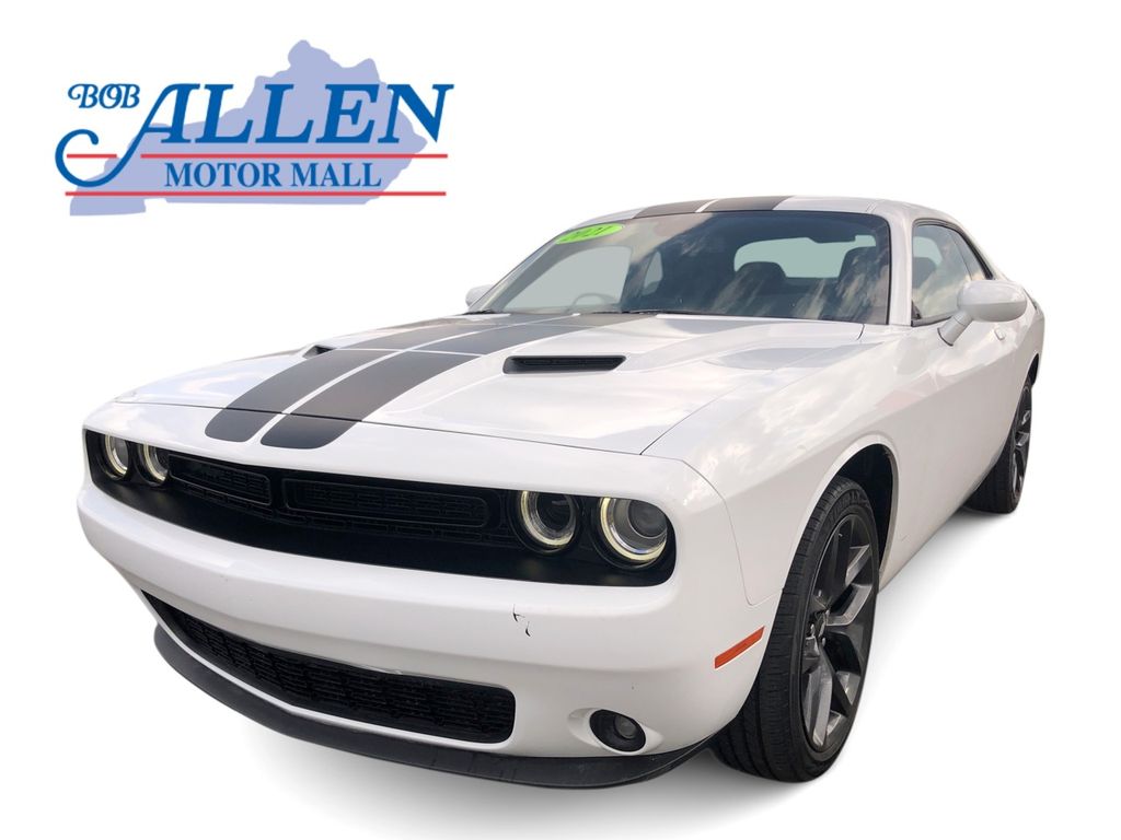 2021 Dodge Challenger SXT Auto's photo