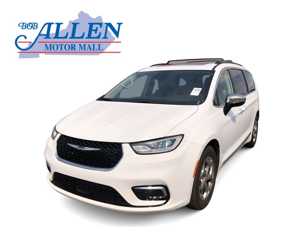 2023 Chrysler Pacifica Limited's photo