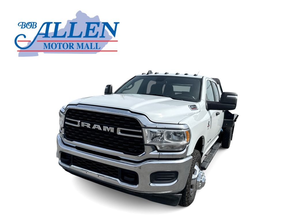 2024 RAM 3500 SLT 4X4 Crew Cab's photo