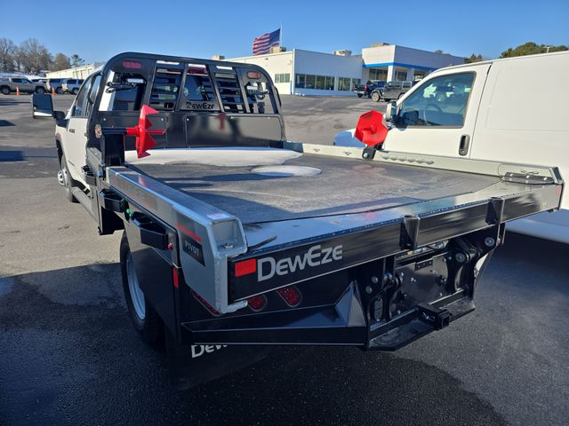2026 GMC Sierra 3500 Chassis Cab Pro - Photo 3
