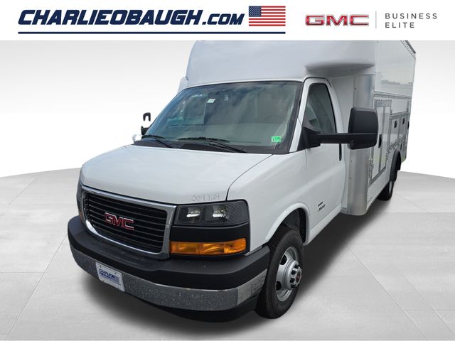 2025 GMC Savana Cutaway