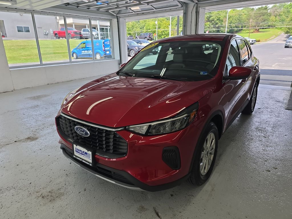 2023 Ford Escape