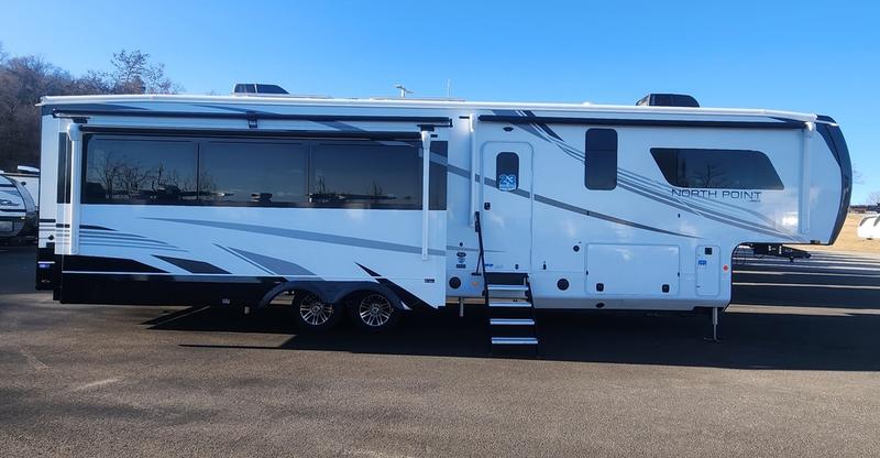 2025 Jayco North Point 381CKRE
