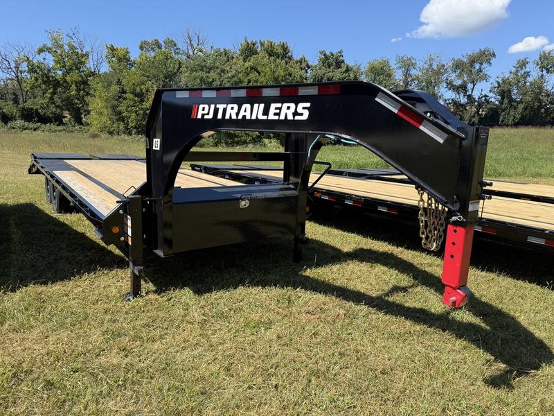 2026 PJ Trailers LS: Low-Pro Flatdeck with Singles LSQ2572BSWK