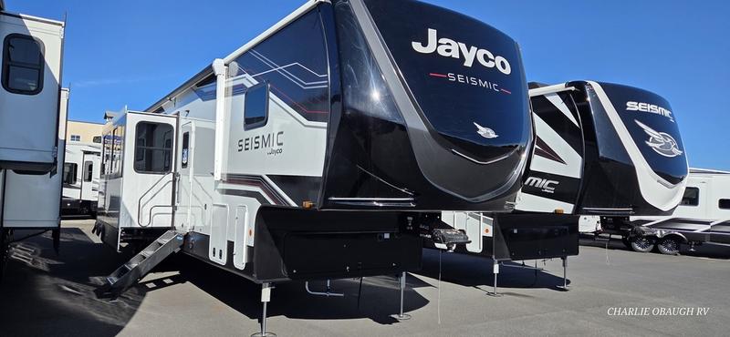 2026 Jayco Seismic 395