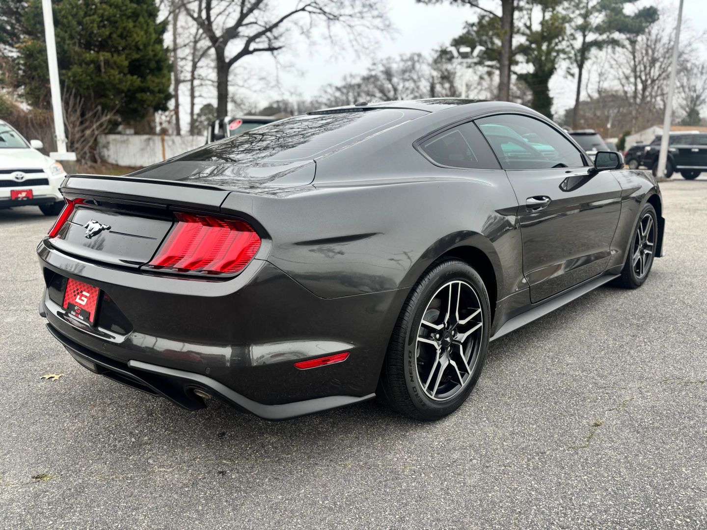 2020 Ford Mustang EcoBoost - Photo 3