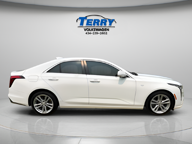 2024 Cadillac CT4