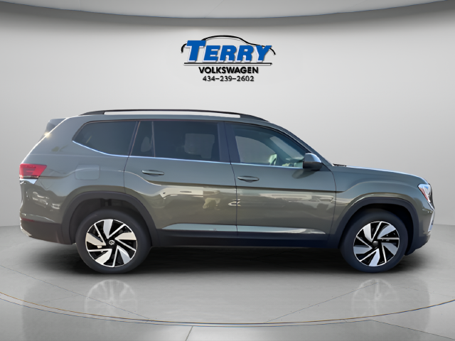 2026 Volkswagen Atlas SE w/Tech
