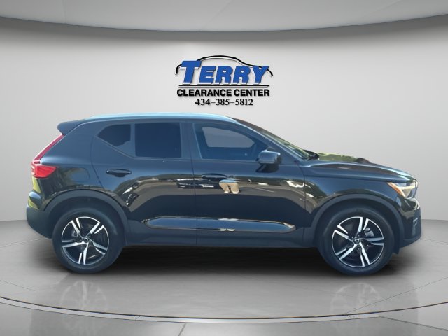 2023 Volvo XC40