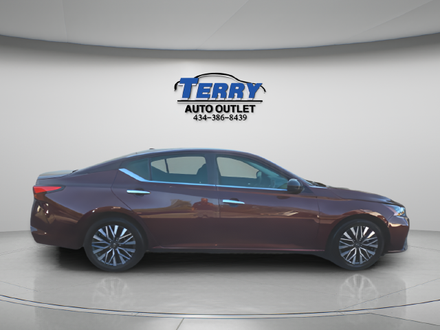 2025 Nissan Altima