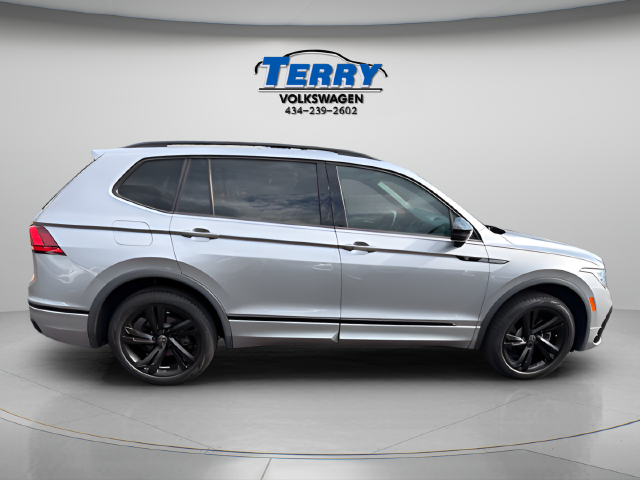 2024 Volkswagen Tiguan SE R-LINE BLACK