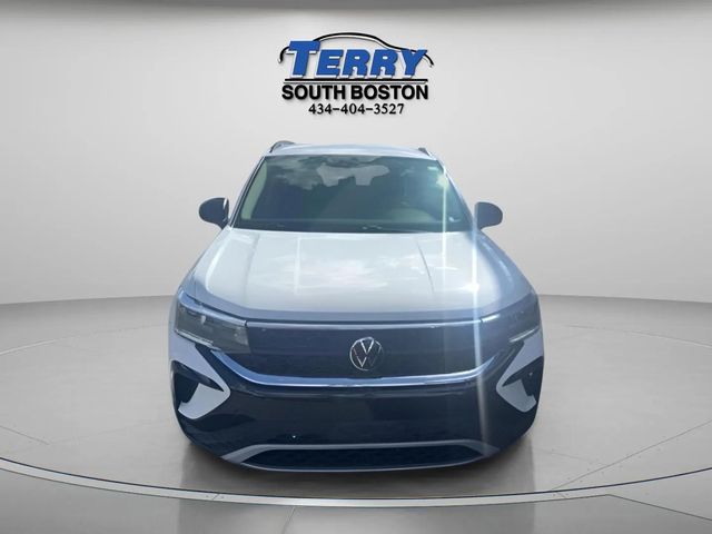 2024 Volkswagen Taos 1.5T S's photo