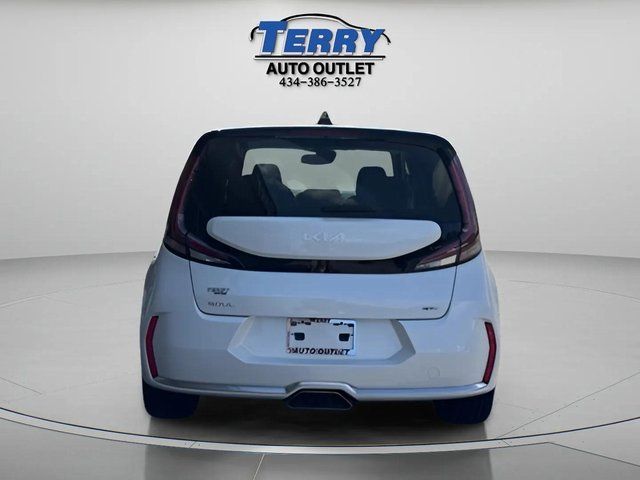 2023 Kia Soul GT-Line - Photo 2